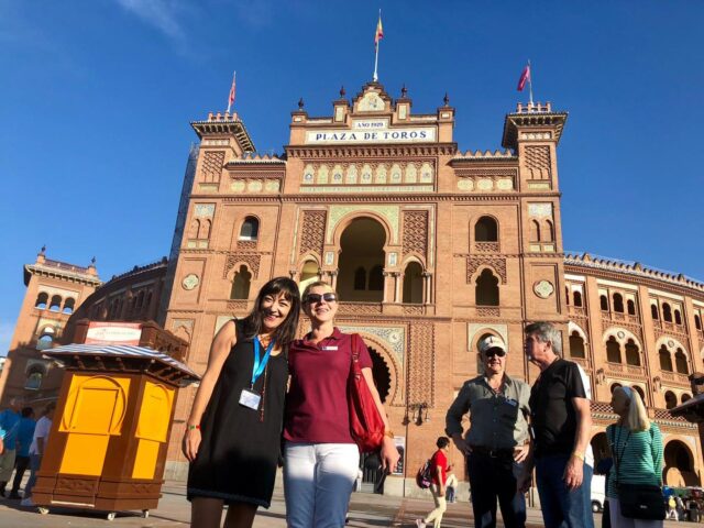 🎯 ¿Sabías que en Madrid hay un lugar donde la tradición, la música y la arquitectura se encuentran?

 ¡Bienvenidos a Las Ventas! La mítica plaza de toros de Madrid, protagonista de la temporada taurina, escenario de grandes conciertos y todo tipo de eventos.

 ‼️ Pero… ¿sabías que también puedes visitarla durante el día? Descubre su arquitectura, sus rincones y las historias que la convierten en un lugar único.

🕙 Horario:
📍 Abril–octubre: 10:00–19:00 h (última entrada: 18:00 h).
📍 Noviembre–marzo: 10:00–18:00 h (última entrada: 17:00 h). #visitmadrid #madridtravel #madridtravelprivatetours #madridmuseums #eligebienquienteguia #madrid #las #lasventasmadrid #lasventasmadrid🐃